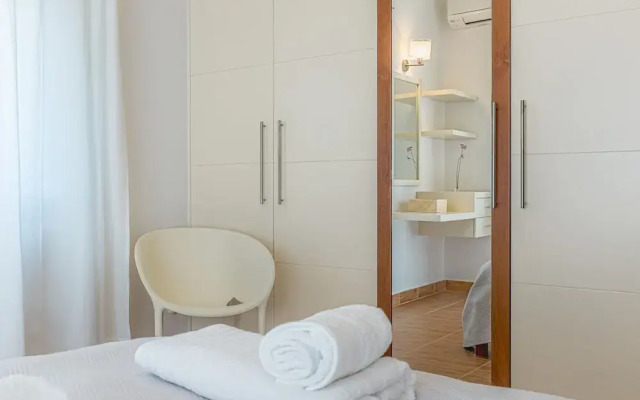 Akti Villa - Seaside Living