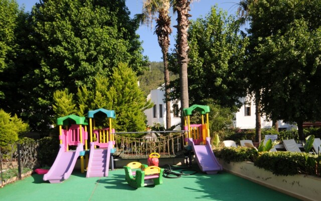 Selen Hotel Icmeler