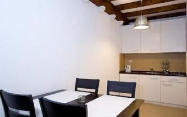 Villa Flores - Apartments