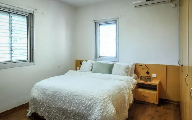 Comfy Haven in Netanya CTR by Sea N'Rent