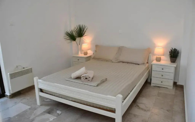 Central flat, 300m from the beach
