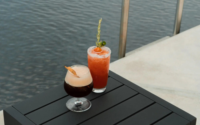 Hive Cancun by G Hotels