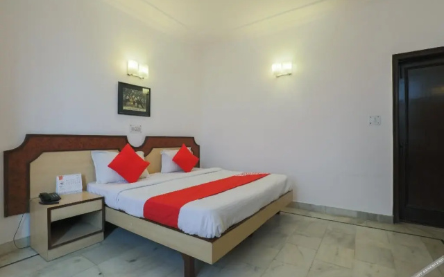OYO Rooms Defence Colony A Block