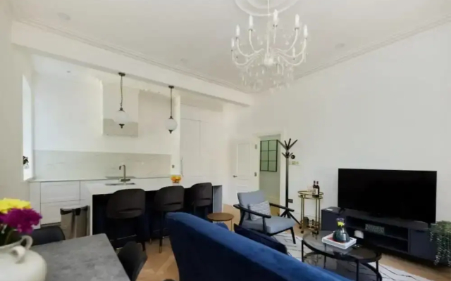 The Crystal Palace Wonder - Lovely 2bdr Flat With Parking