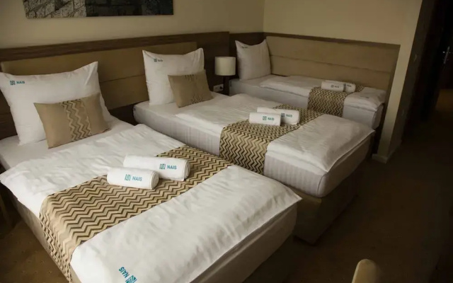 Hotel Nais