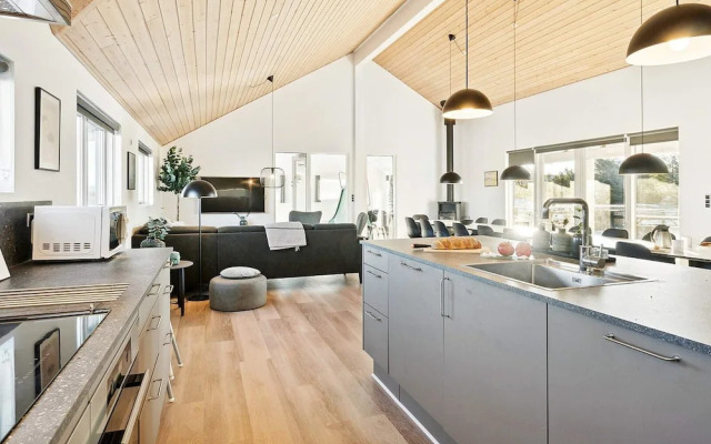 Luxury Pool Retreat by Sea - By Traum Ferienwohnungen