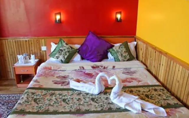 The Red Mud Chalet