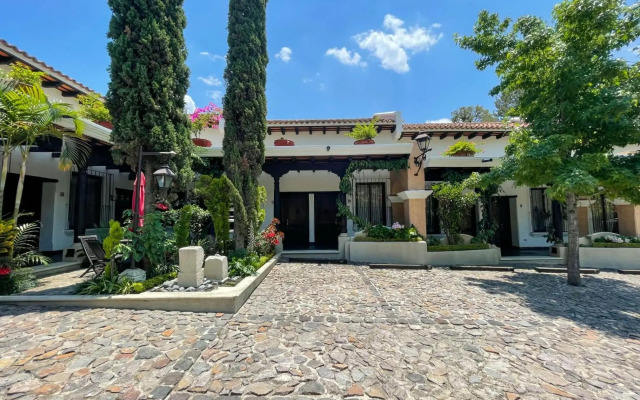 New and Luxurious Apartment