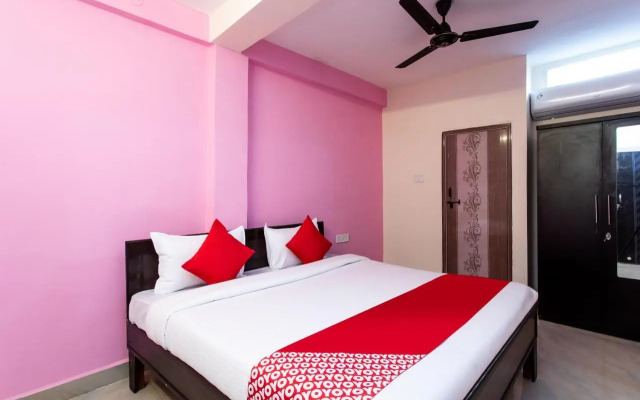 OYO 27817 Hotel Decision