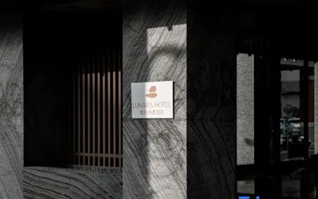 Lunaris Hotel