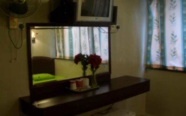 Lis Chain Hostel