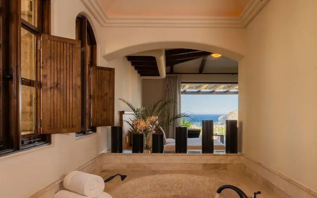 Stunning Ocean Views, Private Pool, & Seaside Golf