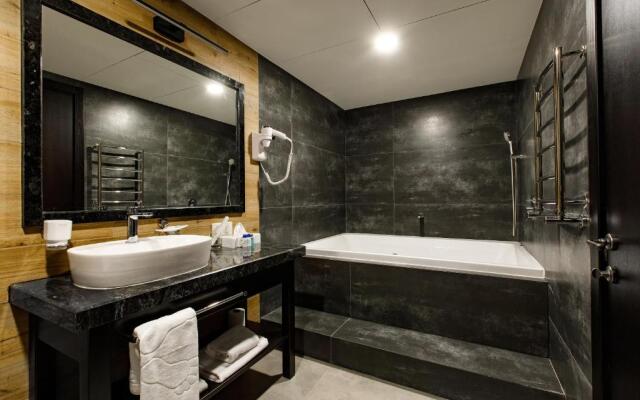 Tsunami Spa Hotel