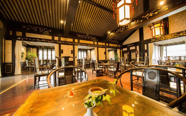 Chengdu Courtyard Hotel