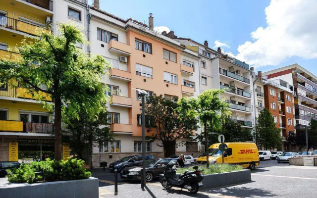 Buda Centre Homes by the Allee Shopping Mall