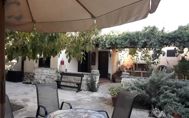 AVLI Traditional Houses