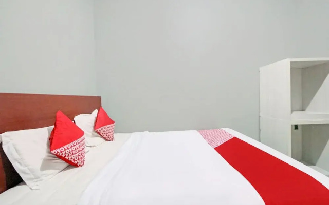 OYO 90359 Sbh Residence