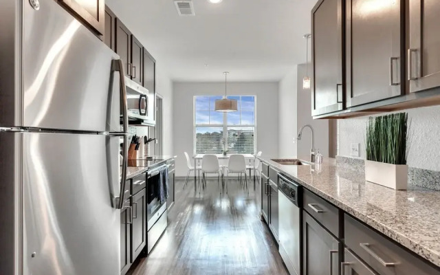 Axis West Luxury Apartments