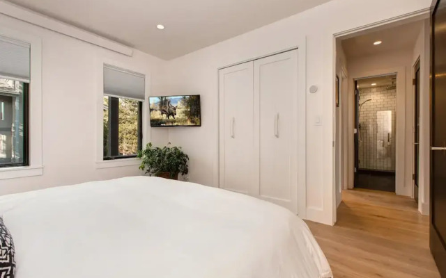 Abode at Rendezvous Retreat Home