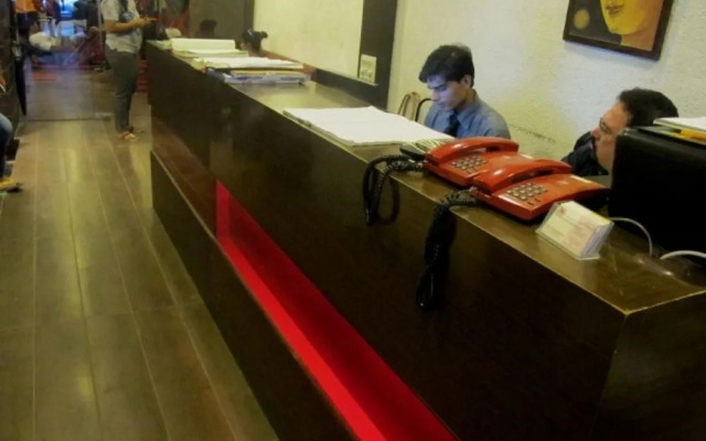 Hotel Red Palm