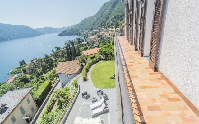 Villa Chiara Moltrasio With Private Garden by Rent all Como