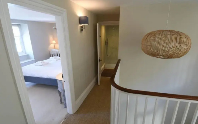 Amazing river view house sleeps 8
