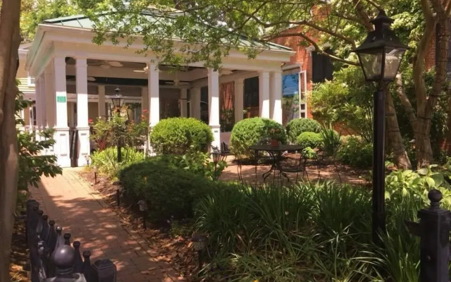 Smithfield Inn