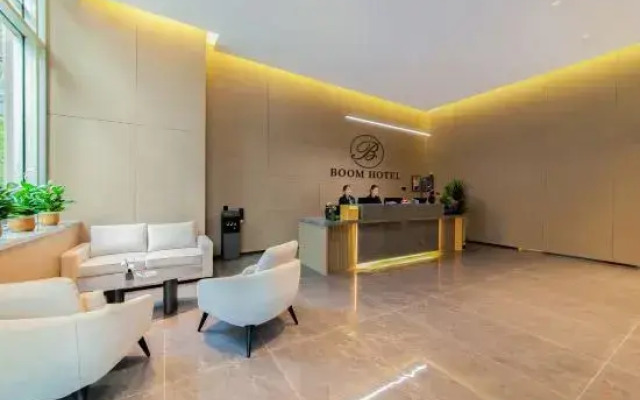 Boom Hotel
