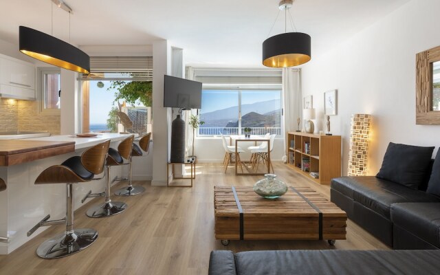 HomeLike Stunning Atlantic Views Apartment