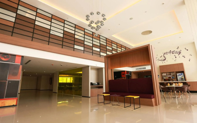 The whisper hotel