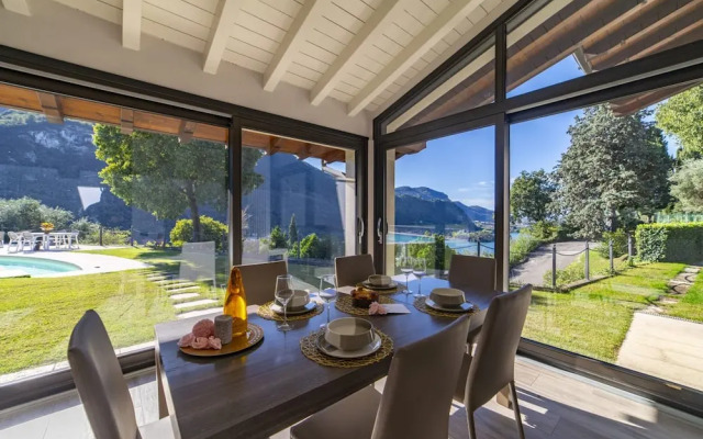 Villa Anna Lake View