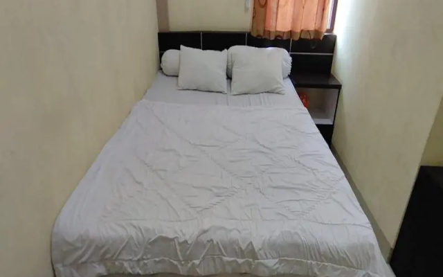 OYO 93479 Hotel Jaguar Sentani – Guest Rooms – Sentani