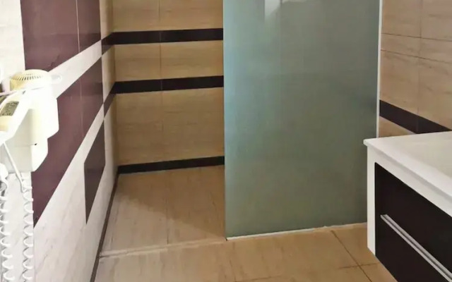 Twins Palace Apart Hotel