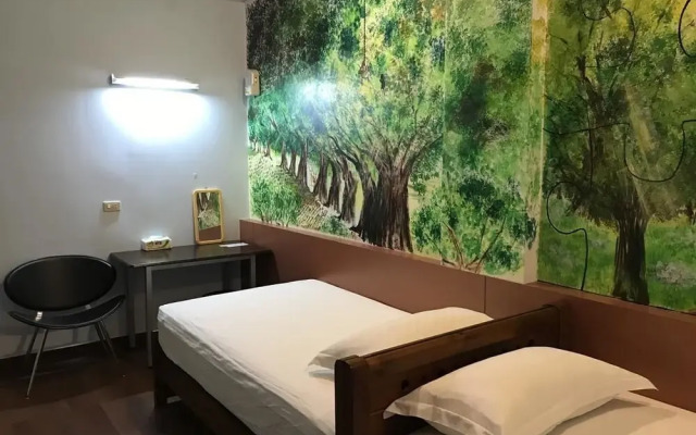 Handy Hostel