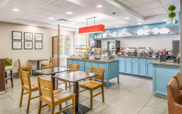 Country Inn & Suites by Radisson, Cookeville, TN