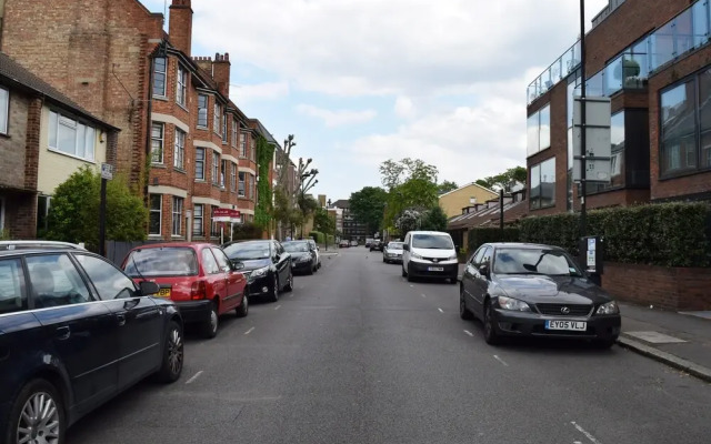 Altido Splendid 1 Bed Flat In Stockwell