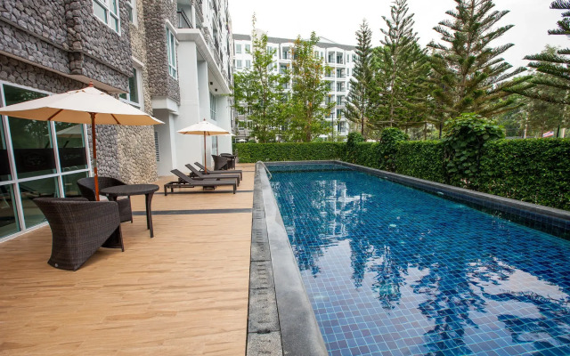 Courtyard Khaoyai by P.K.