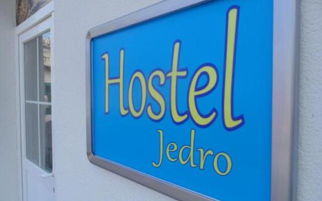 Hostel Jedro