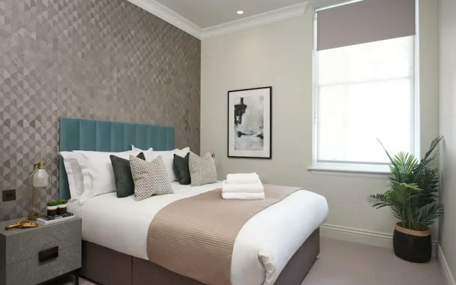 Mayfair – Peterson House