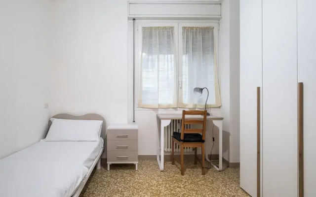 Piazza de' Calderini Apartment
