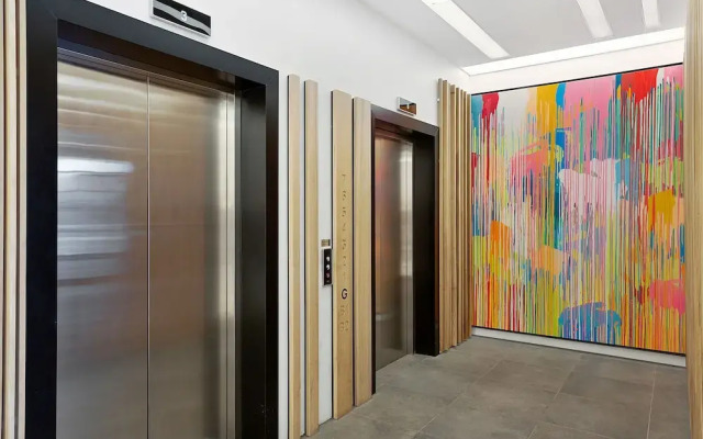 BRUNSWICK Stylish Space with Parking + Netflix