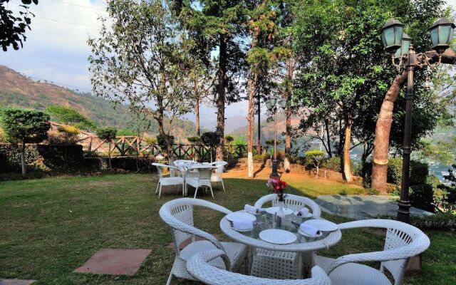 The Prince - A Lake Facing Resort and Spa