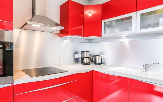 House Valombre Royan