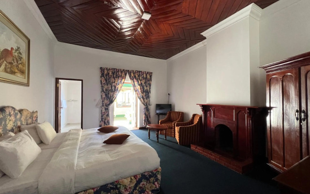 Tea Bush Hotel - Nuwara Eliya