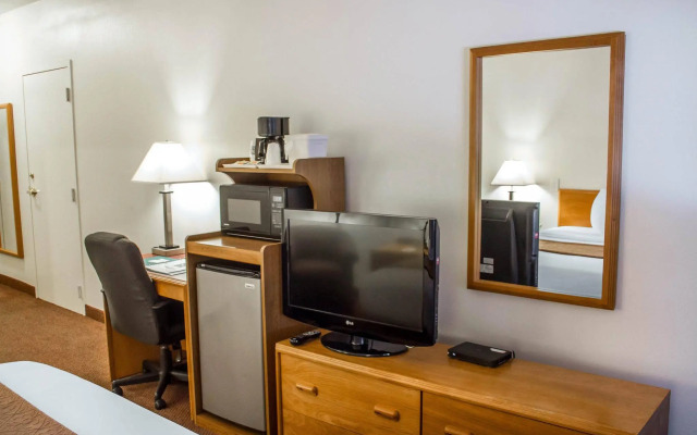 Quality Inn & Suites Longview Kelso