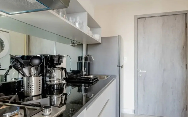 w Amazing 1BR With Beautiful View in Calle 50