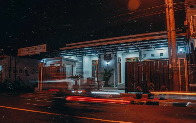 Griya Suryo Wijilan