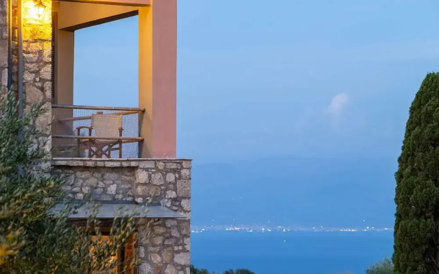 Stone Farmhouse in Groves - Sea Mountain Views