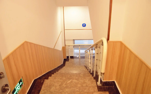 Hanting Hotel Qingdao Zhanqiao Railway Station