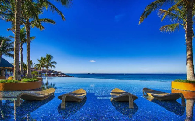 Costa Baja Resort & Spa